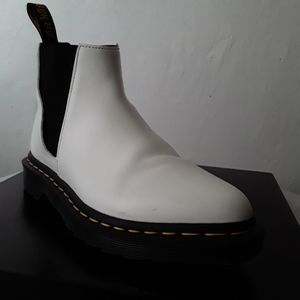 Dr. Martens white Sz 7 Chelsea ankle boot